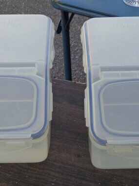 Lock and Lock  50.7 Cup Flip top Food Storage Containers